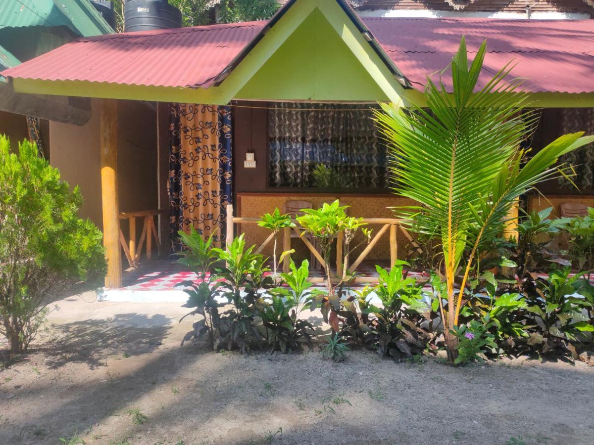 Green Wood Beach Resort Havelock Island Exteriör bild